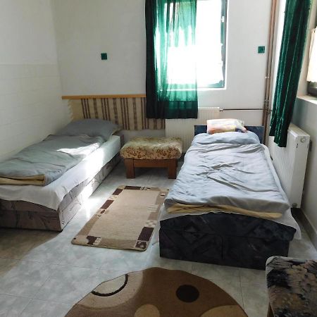 Hotel Huta Vendeghaz Kishuta Exteriér fotografie